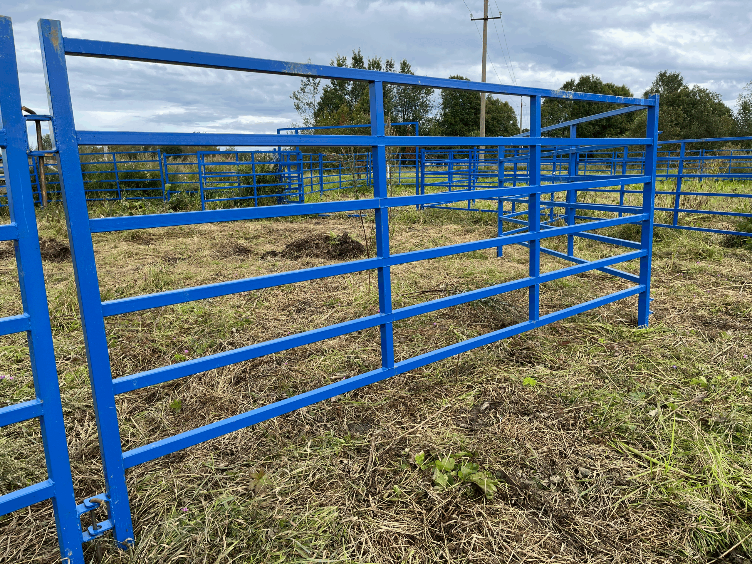 Панель AUR 100.4 для загона (вид 2)